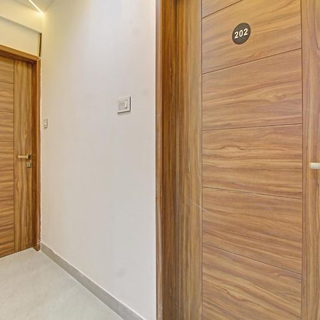 Collection O Crystal Hotel Pimpri-Chinchwad Bagian luar foto