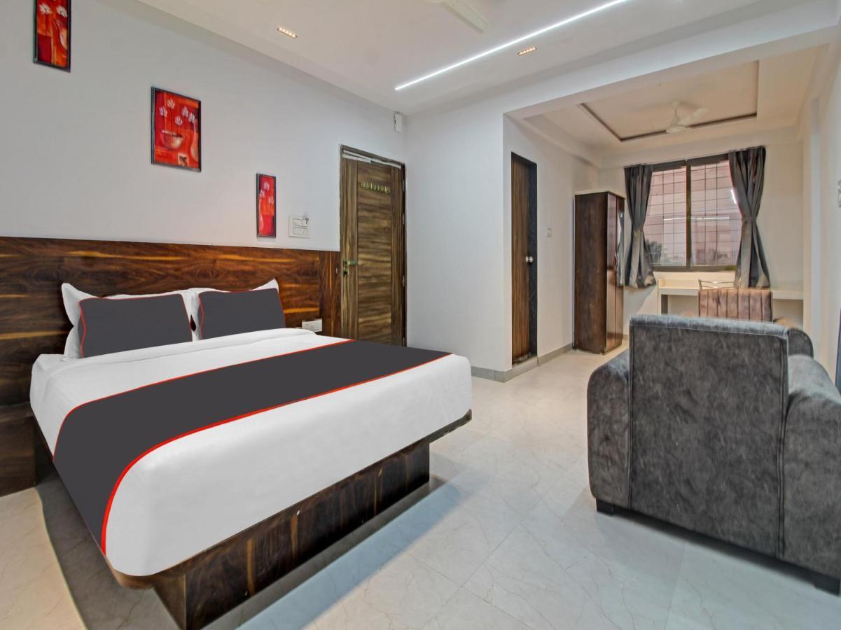 Collection O Crystal Hotel Pimpri-Chinchwad Bagian luar foto